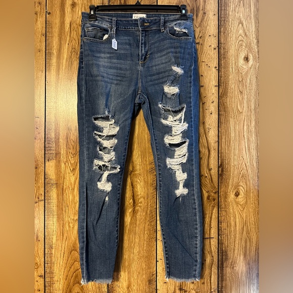 Cello Denim - Cello denim jeans. Size 9. Juniors.